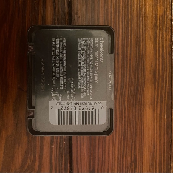 Makeup Bundle - Picture 3 of 11